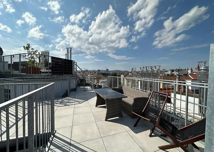 Feelhome-dachterrasse-4 Gaeste-wifi Apartmán *